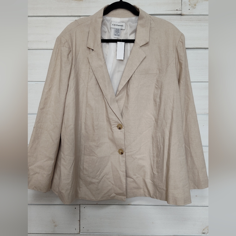 C.D. Daniels Women's Cream Linen Blazer